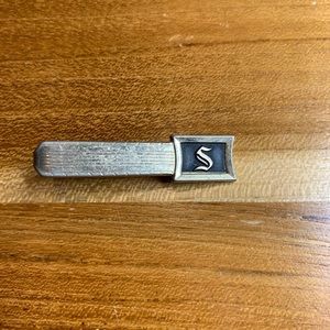 Vintage “S” tie bar